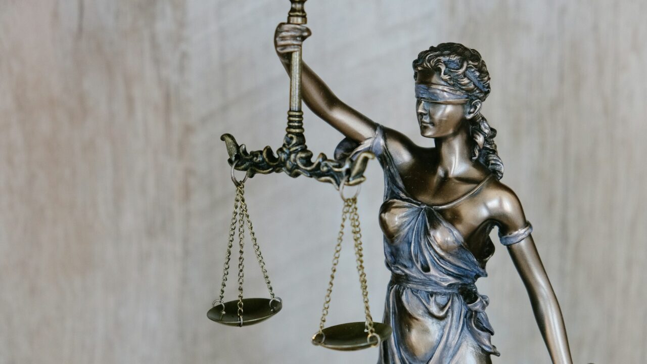 https://abogadoscorporate.com/wp-content/uploads/2026/08/tingey-injury-law-firm-DZpc4UY8ZtY-unsplash-1280x720.jpg